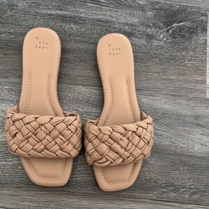A New Day Women's Tan Woven Sandals